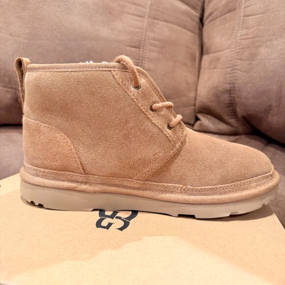 UGG Kids' Neumel II Boot - Picture 8 of 15